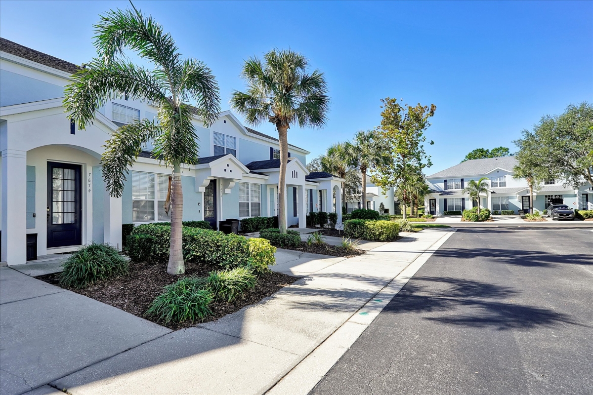 130-IMG (130 of 136)